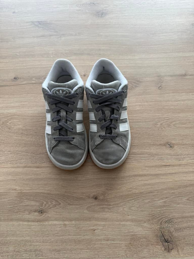 Baskets adidas enfant, Enlèvement ou Envoi, Utilisé, Garçon ou Fille, Autres types