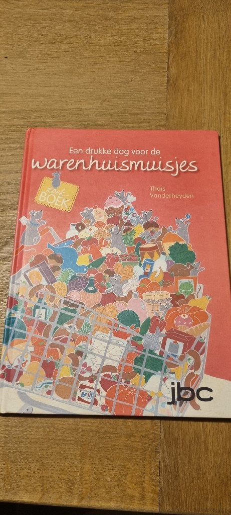 een zoek en kijkboek met spelletjes = boek warenhuismuisjes, Boeken, Ophalen of Verzenden, Gelezen, Overige sporten
