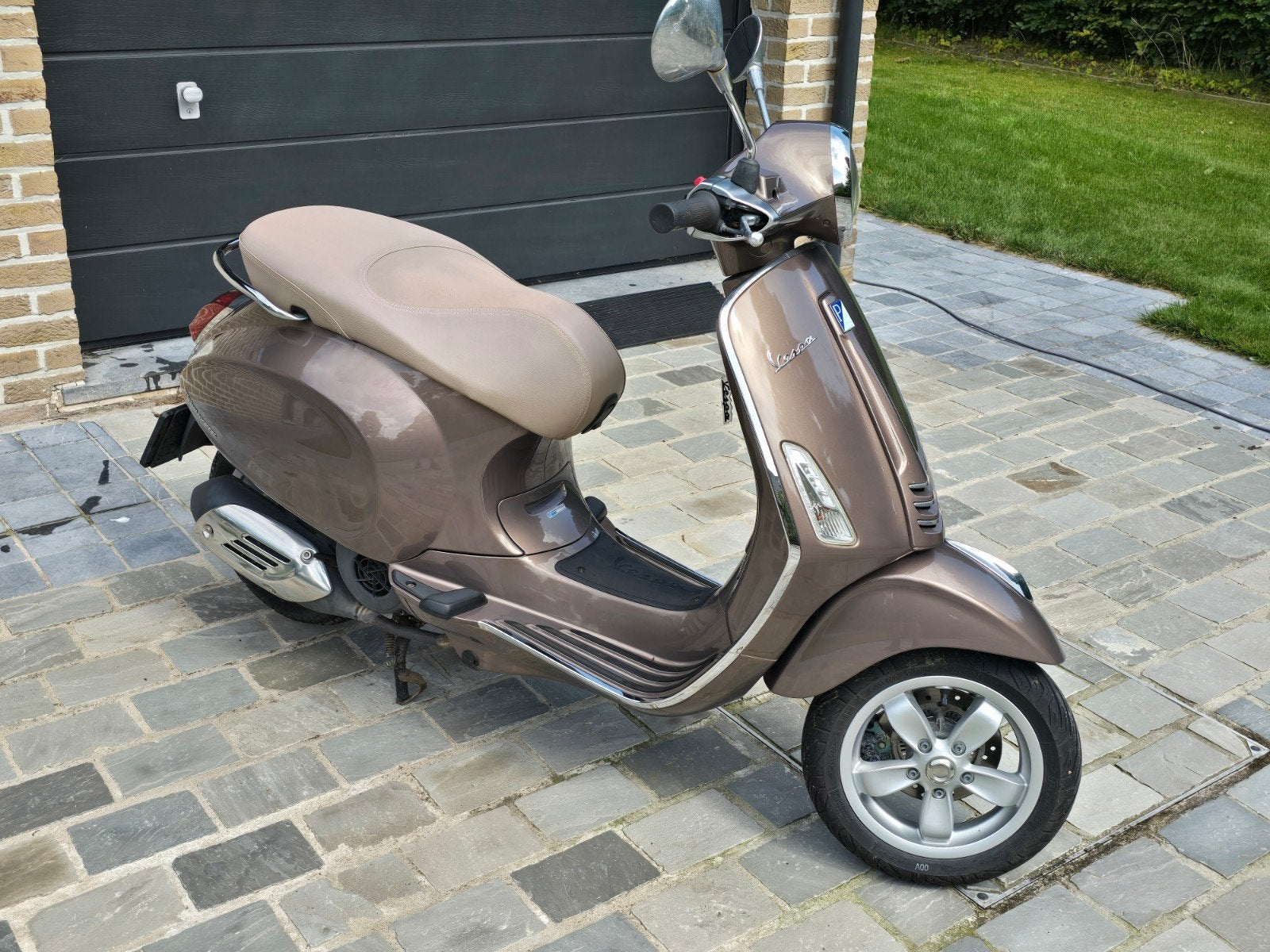 Vespa Primavera 125cc ABS - 7.350km, 125 cm³, Comme neuf, Enlèvement, Essence