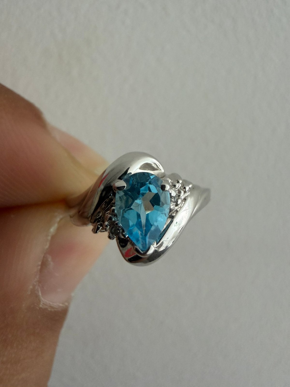 10 karat wit goud Diamant & Topaz, Antiek en Kunst, Ophalen, Goud