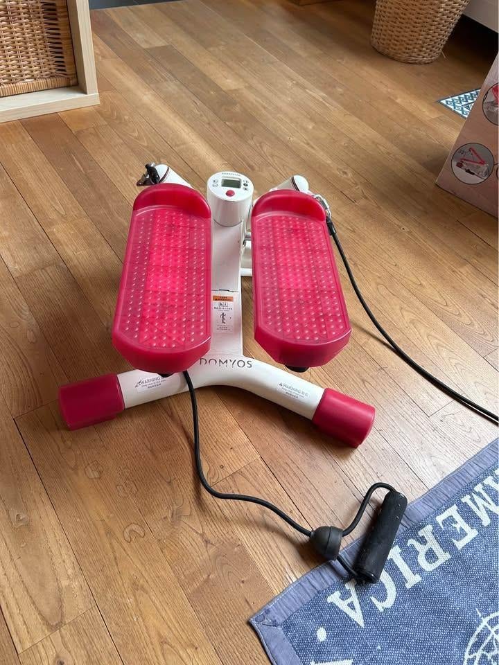 Step Decathlon, Ophalen, Stepapparaat, Zo goed als nieuw, Metaal
