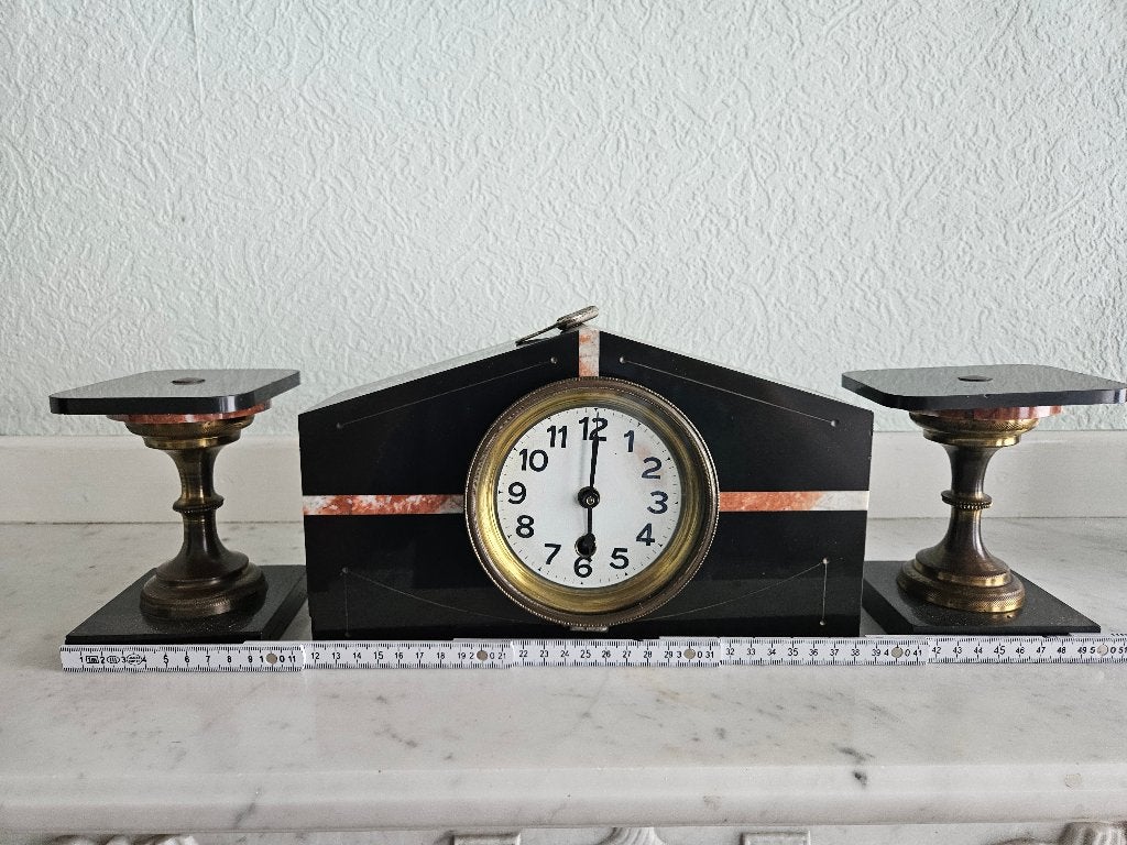 PRACHTIG ART-DECO SCHOUWGARNITUUR – KLOK MET TWEE KANDELAARS, Antiek en Kunst, Ophalen