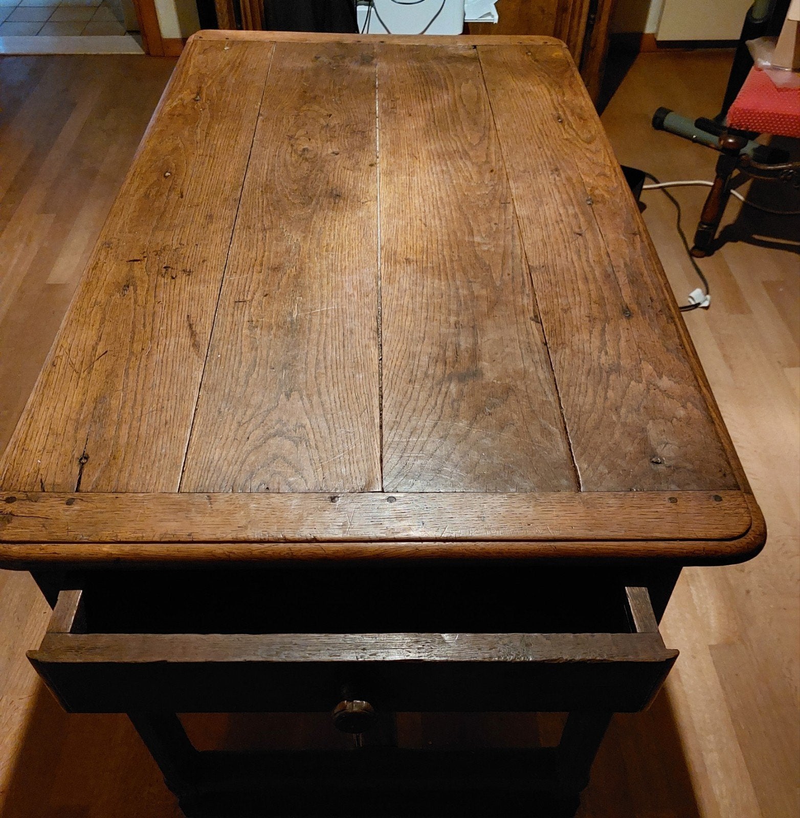 Table ancienne en chêne, Enlèvement