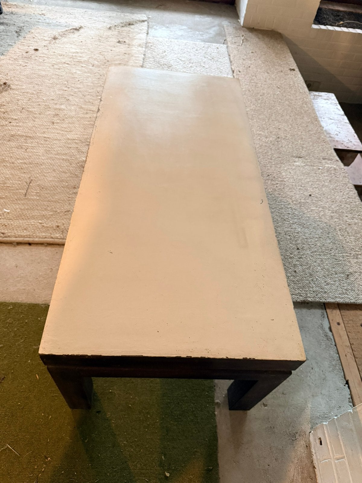 Table basse vintage en bois 55 cm x 110 cm, Maison & Meubles, Seventies, Enlèvement, Utilisé, 50 à 100 cm