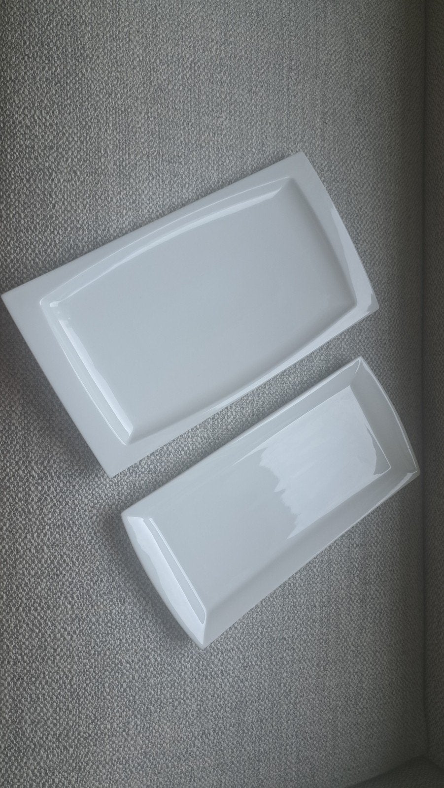 assiettes rectangulaires, Assiettes(s), Comme neuf, Céramique, Enlèvement