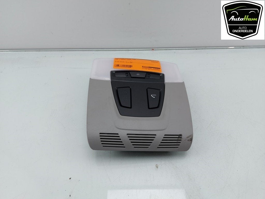 PLAFONNIER AVANT BMW 1 serie (F20) (|6826921|61316826921|), Autos : Pièces & Accessoires, Utilisé, BMW, Petuelring 130
80809  München, DE