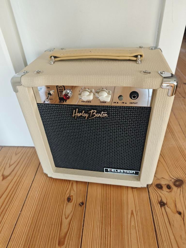 Harley Benton Tube 5, Enlèvement