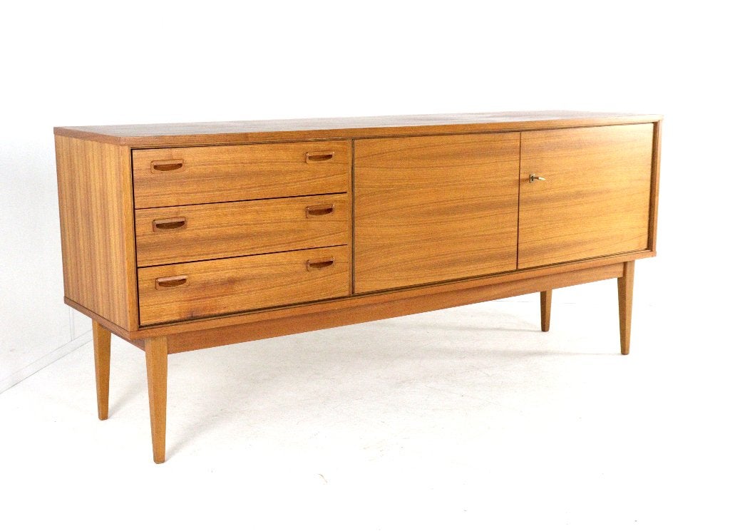 Vintage Bartels sideboard kast dressoir kan bezorgd worden, Maison & Meubles, Armoires | Dressoirs, Teck, Avec tiroir(s), 25 à 50 cm