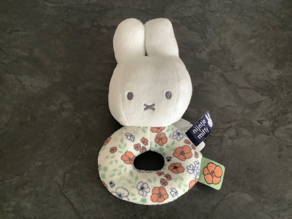 Nijntje pluche rammelaar (Tiamo), Kinderen en Baby's, Ophalen of Verzenden, Zo goed als nieuw, Rammelaar