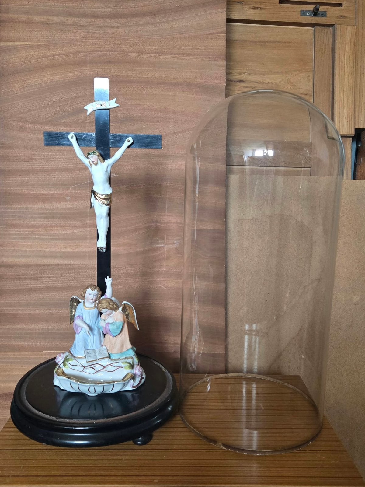 Stolp met kruisophanging van Christus, Huis en Inrichting, Ophalen, Zo goed als nieuw