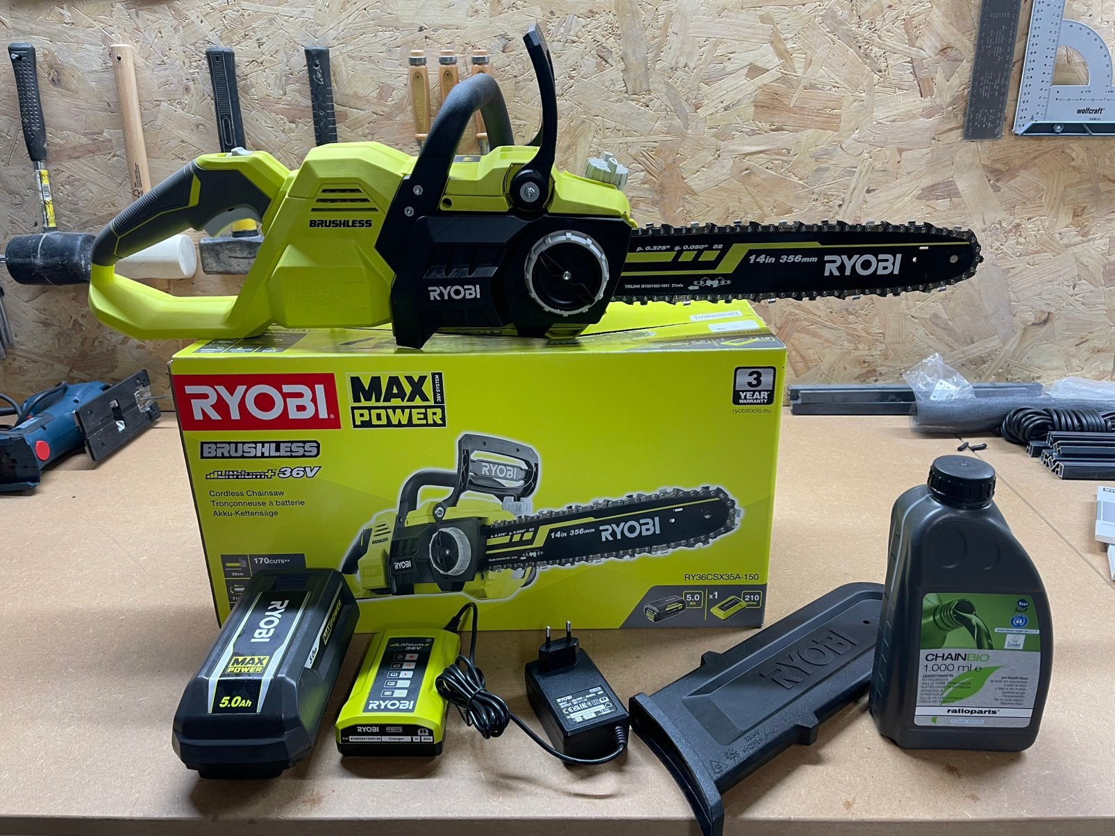 Tronçonneuse Ryobi 36v, Enlèvement, Comme neuf