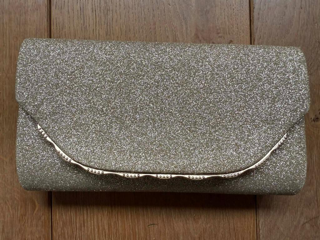 Gouden clutch met goudkleurige ketting, Ophalen of Verzenden, Zo goed als nieuw, Overige kleuren, Avondtasje