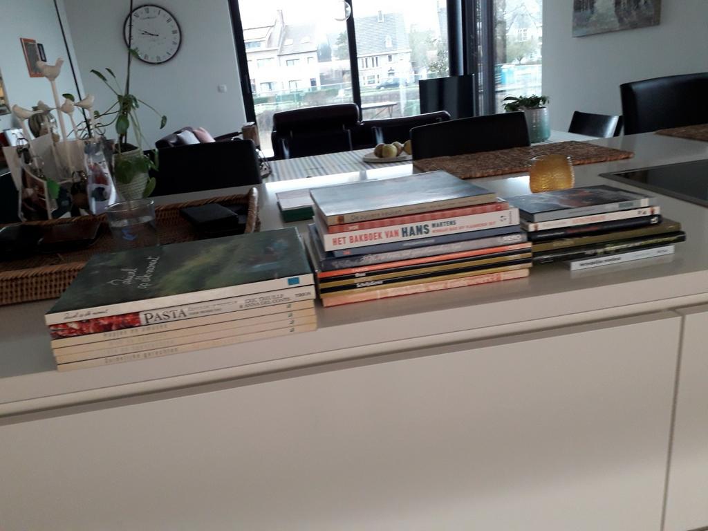 Allerhande boeken koken,,  bakken ,kruiden kan apart kopen o, Ophalen of Verzenden, Zo goed als nieuw