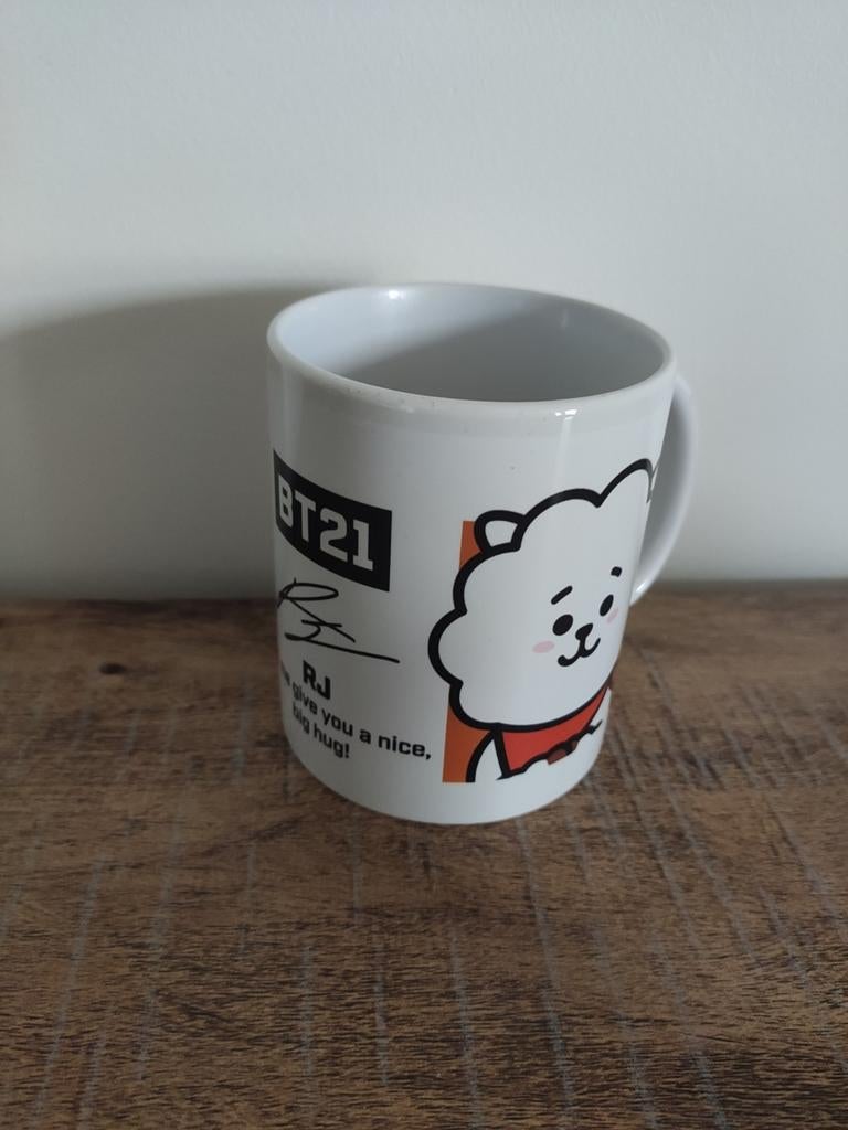 BTS BT21 RJ mok, Verzamelen, Ophalen of Verzenden, Zo goed als nieuw