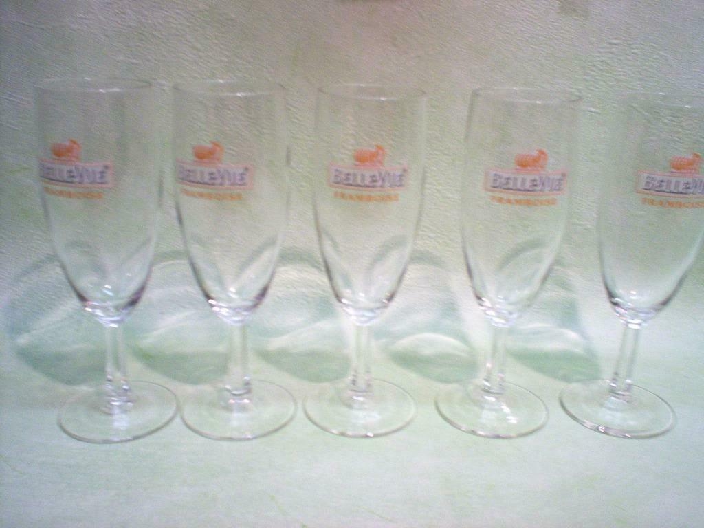 Veel bierglazen van verschillende merken van 1 tot 4 € p, Ophalen of Verzenden, Nieuw, Bierglas