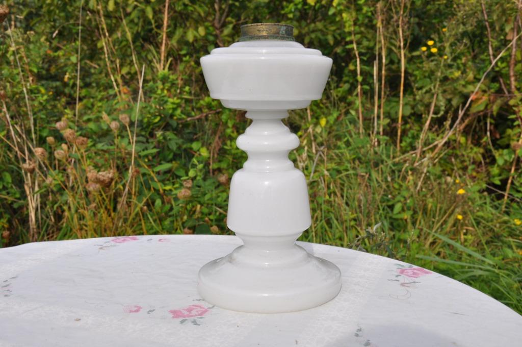 pied de lampe en opaline blanche, Enlèvement ou Envoi