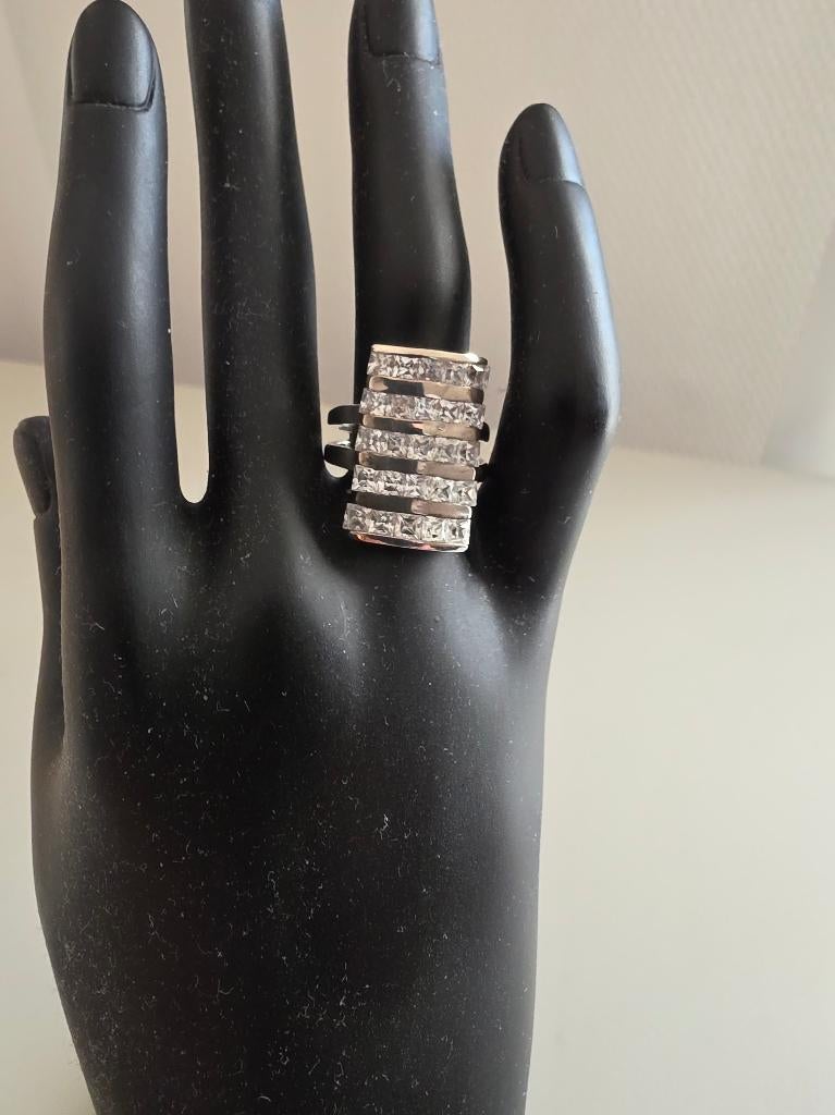 Dames ring 825 zilver, Handtassen en Accessoires, Ringen, 18 tot 19, Ophalen of Verzenden, Zo goed als nieuw, Dame