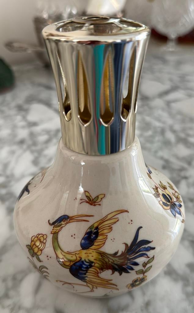 Lampe berger en porcelaine decor oiseaux et chien, Enlèvement, Comme neuf