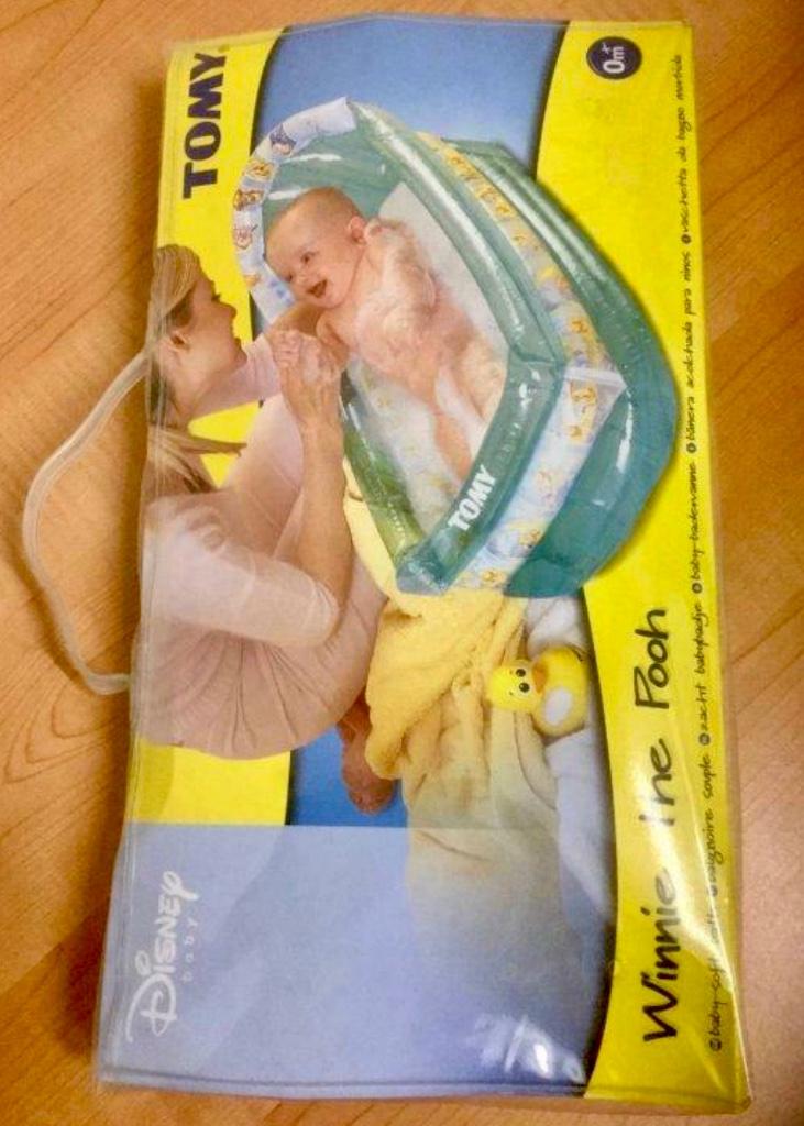 Heel handig opblaasbaar zacht babybadje Winnie The Pooh, Kinderen en Baby's, Ophalen of Verzenden, Nieuw, Badje