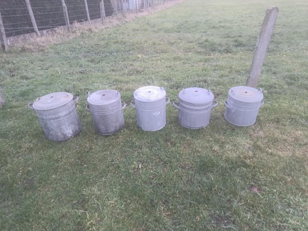 5 waterdichte zinken steriliseerketels met deksel, Ophalen