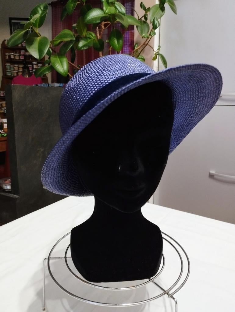 Chapeau de cérémonie en bleu, Enlèvement, Comme neuf, Chapeau