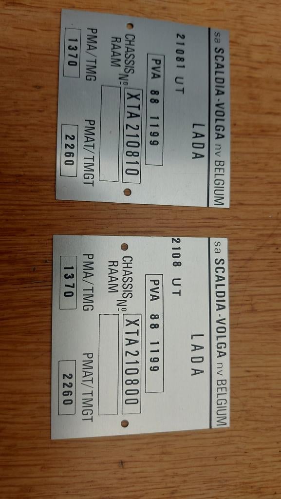 Plaque d'immatriculation du châssis Lada 9 cm sur 9 cm, Enlèvement ou Envoi