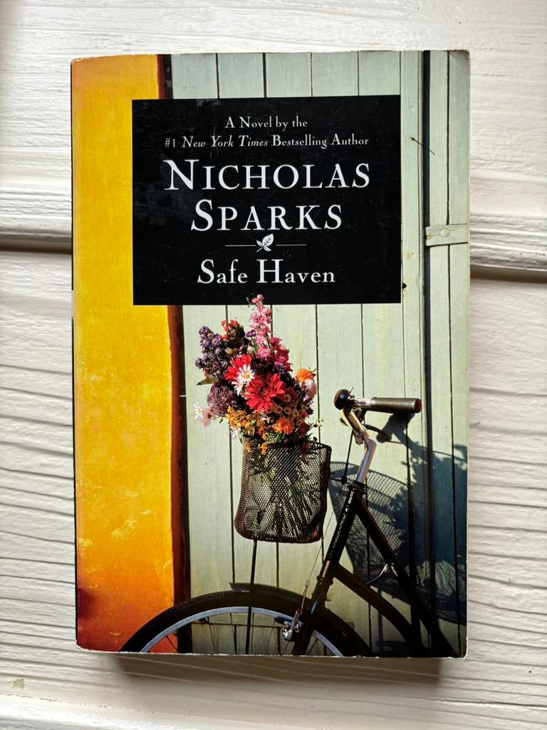 Boek: Safe Haven - Nicholas Sparks, Boeken, Romans, Ophalen of Verzenden