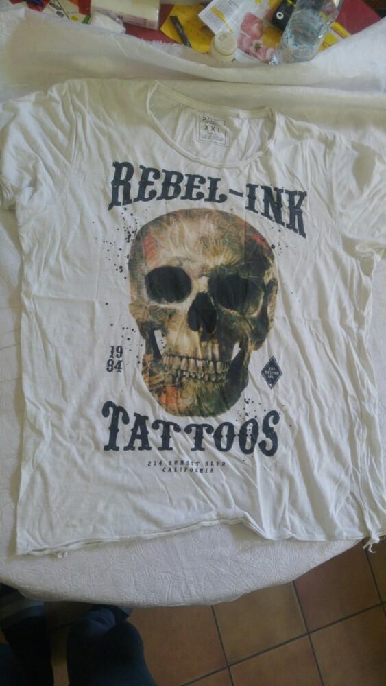 Vintage t-shirt rebel ink tattoos xxl smog slim, Vêtements | Hommes, Enlèvement ou Envoi, Porté, Autres tailles, Blanc