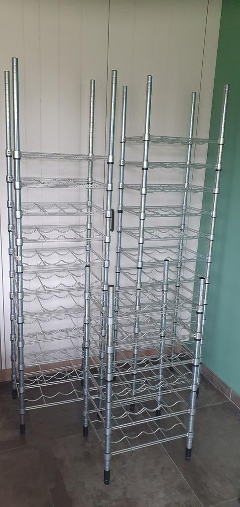 Wijnrekken Ikea (1 groot rek + 1 kleiner rek), Enlèvement