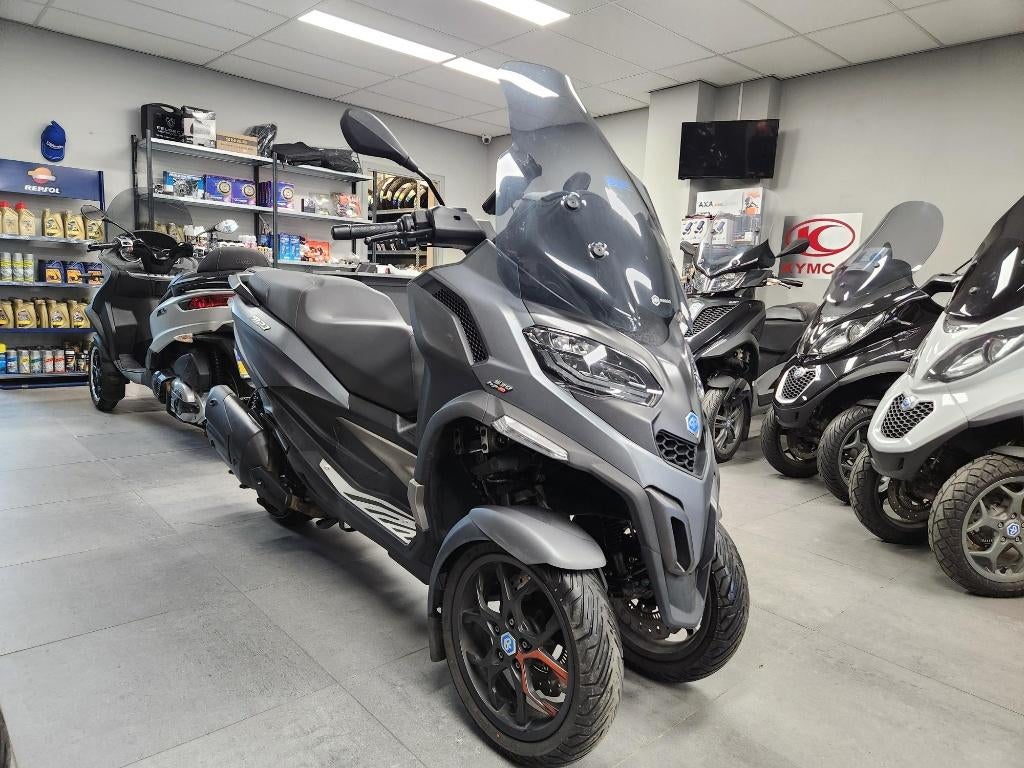 Piaggio MP3 530 HPE 2023 GEKEURD RIJKLAAR, Motoren, Motoren | Piaggio, Bedrijf, ABS