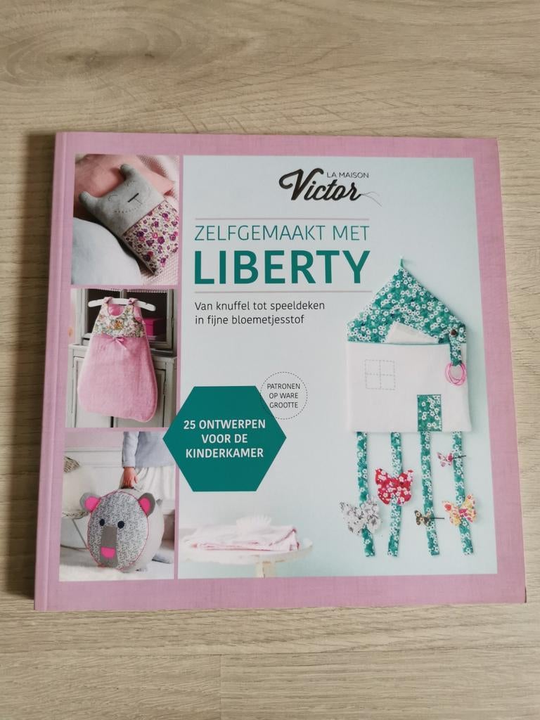 La Maison Victor - 25 ideeën voor de kinderkamer, Boeken, Ophalen of Verzenden, Zo goed als nieuw, Borduren en Naaien, La Maison Victor