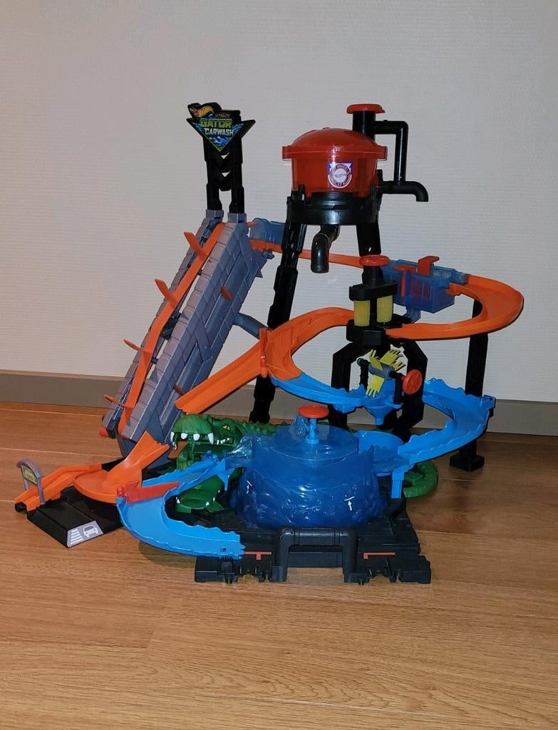 Hot Wheels Gator Car Wash, Kinderen en Baby's, Ophalen, Racebaan, Zo goed als nieuw, Hot Wheels