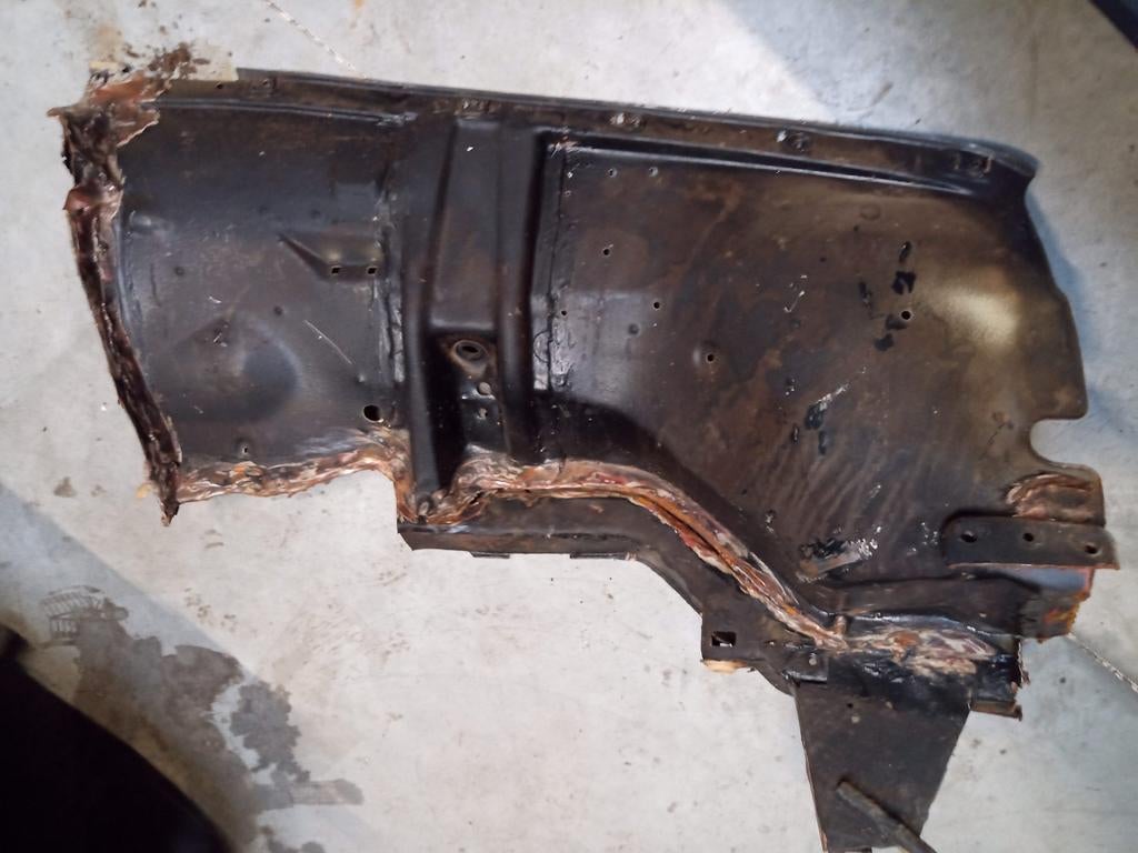 Mercedes oldtimer binnenspatbord W115, Ophalen of Verzenden