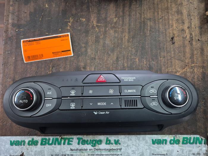 Climatronic Paneel van een Kia Sorento, -, -, Ophalen of Verzenden, -