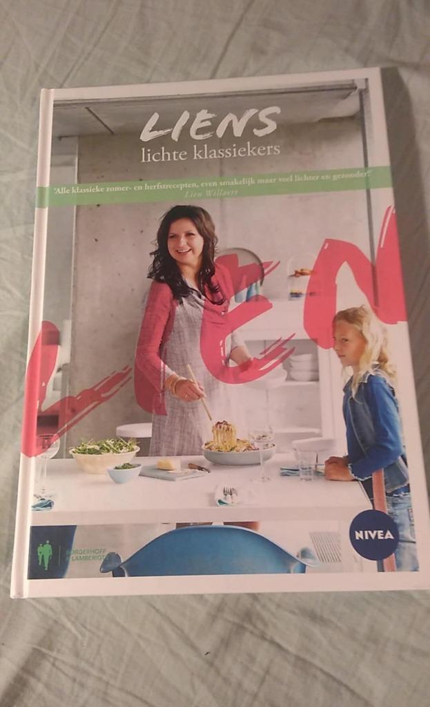 Liens lichte klassiekers Lien Willaert, Boeken, Kookboeken, Ophalen of Verzenden, Lien Willaert