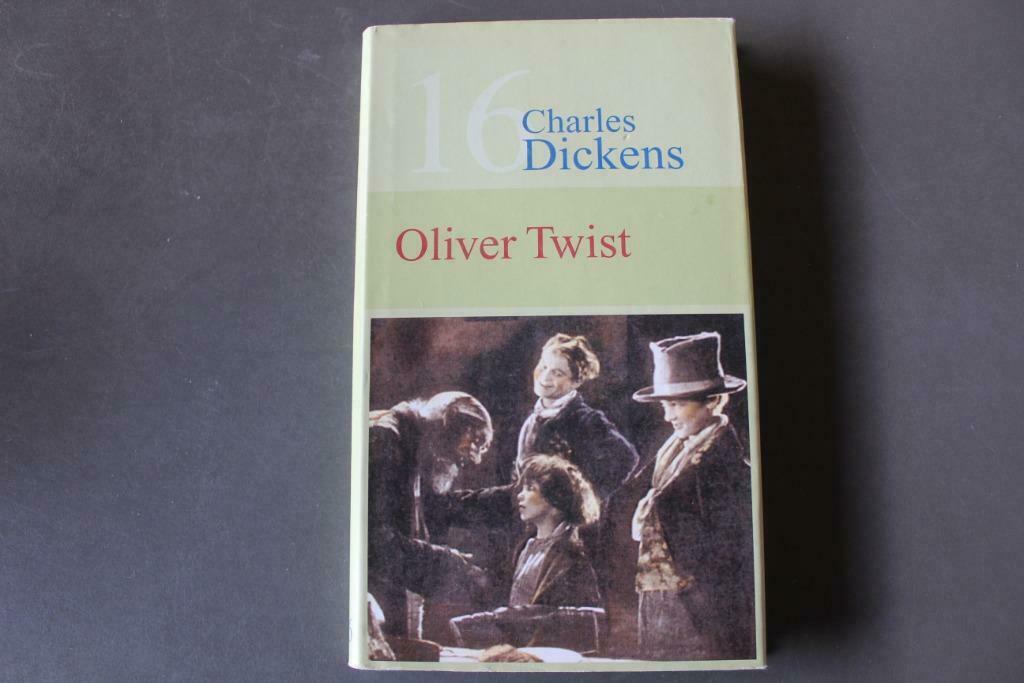 Oliver Twist (Charles Dickens), Ophalen of Verzenden, Gelezen, Charles Dickens