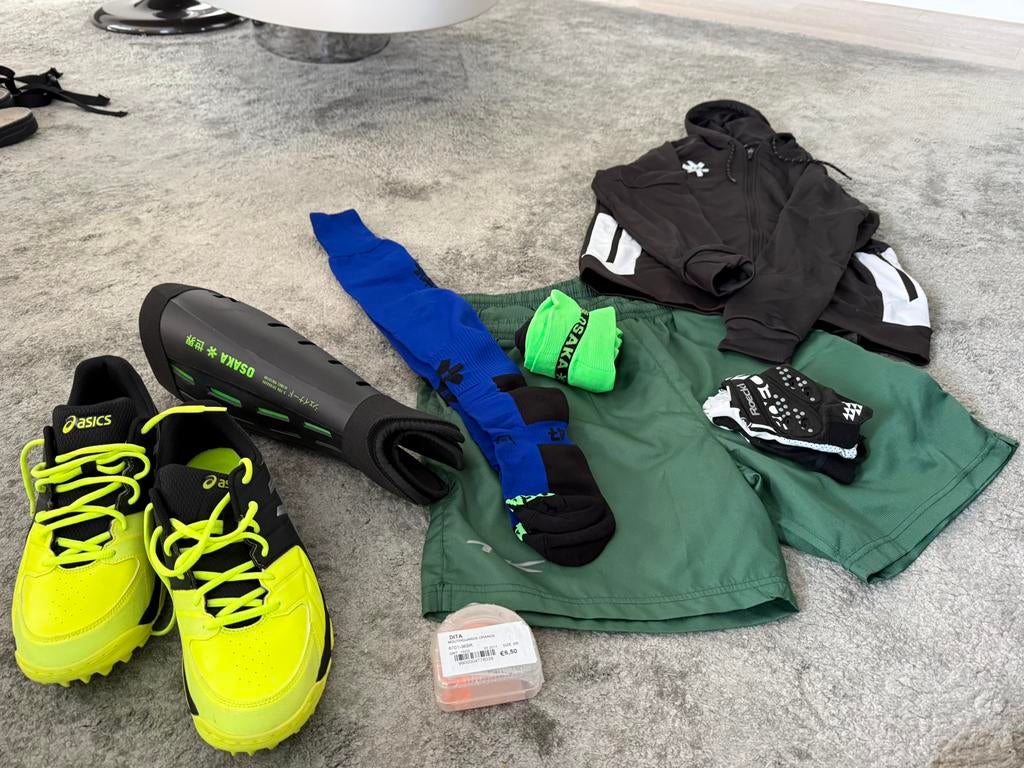 Hockeyset nieuw te koop door ongeval, Sports & Fitness, Hockey, Enlèvement ou Envoi, Neuf, Chaussures