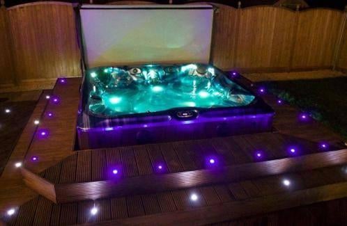 Livraison+remise+ plus offerts  jacuzzi  5 places 60 jets, Enlèvement, Neuf