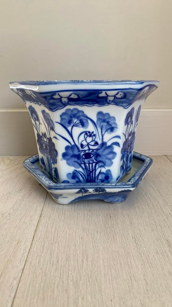 Delfts blauw bloempotje met bijpassend schaaltje, Enlèvement, Utilisé