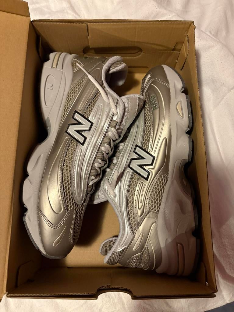 New Balance M1000 Arid Stone maat 45, Overige kleuren, Nieuw, Ophalen of Verzenden, Sneakers