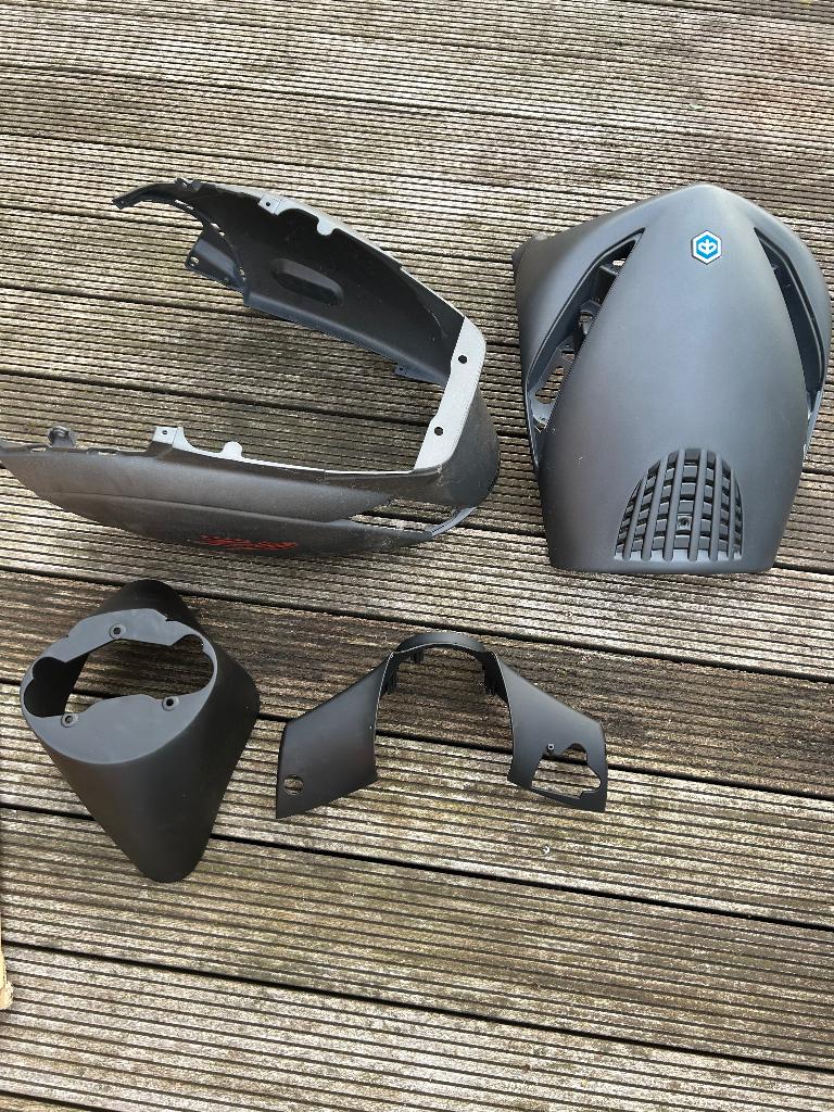 Piaggio kappenset, Ophalen, Zo goed als nieuw, Frame, Piaggio