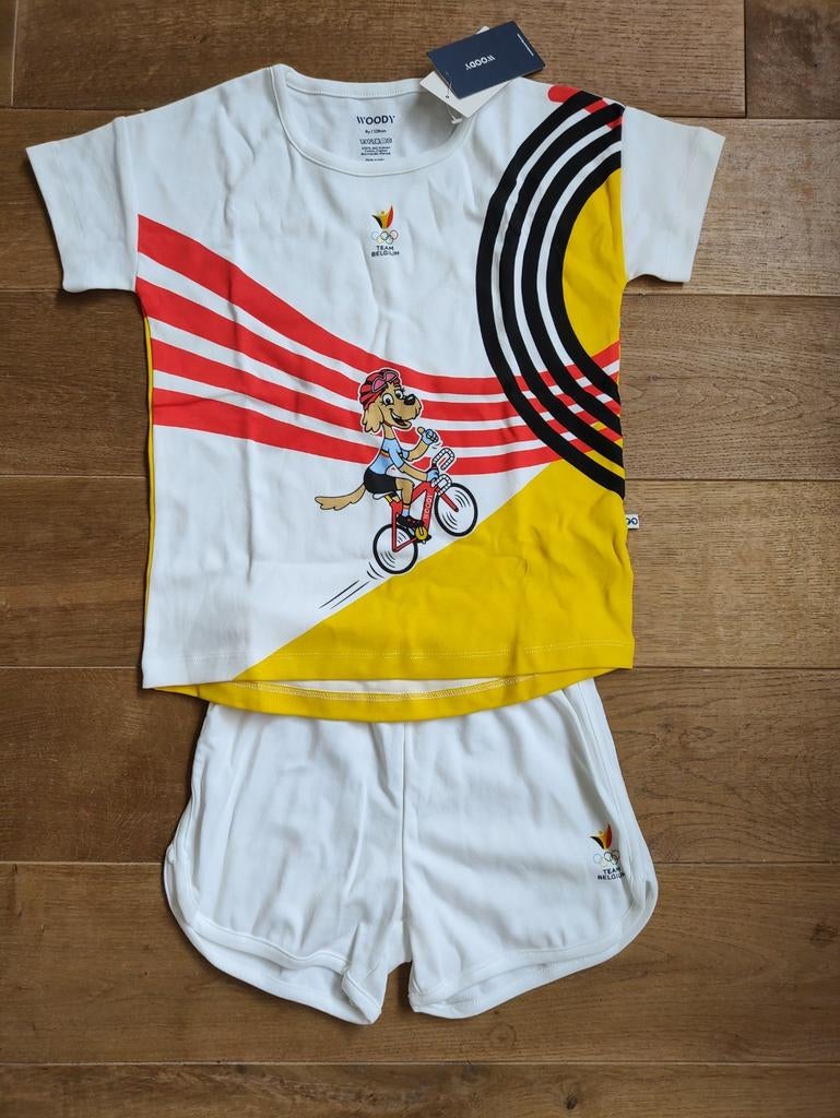 Woody Pyjama olympische spelen 128, Kinderen en Baby's, Kinderkleding | Maat 128, Nacht- of Onderkleding, Jongen of Meisje, Nieuw
