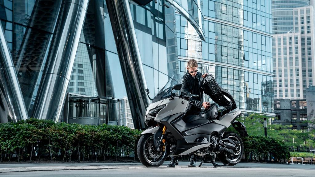 Yamaha Tmax 2025  !!  5 jaar garantie / assistance !!!, Motoren, 562 cc, Bedrijf, 12 t/m 35 kW, 2 cilinders