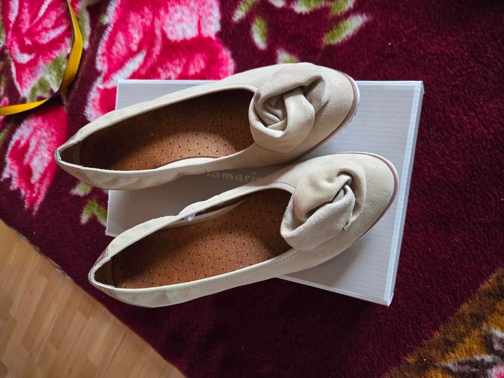 Tres belle chaussure, Enlèvement, Comme neuf