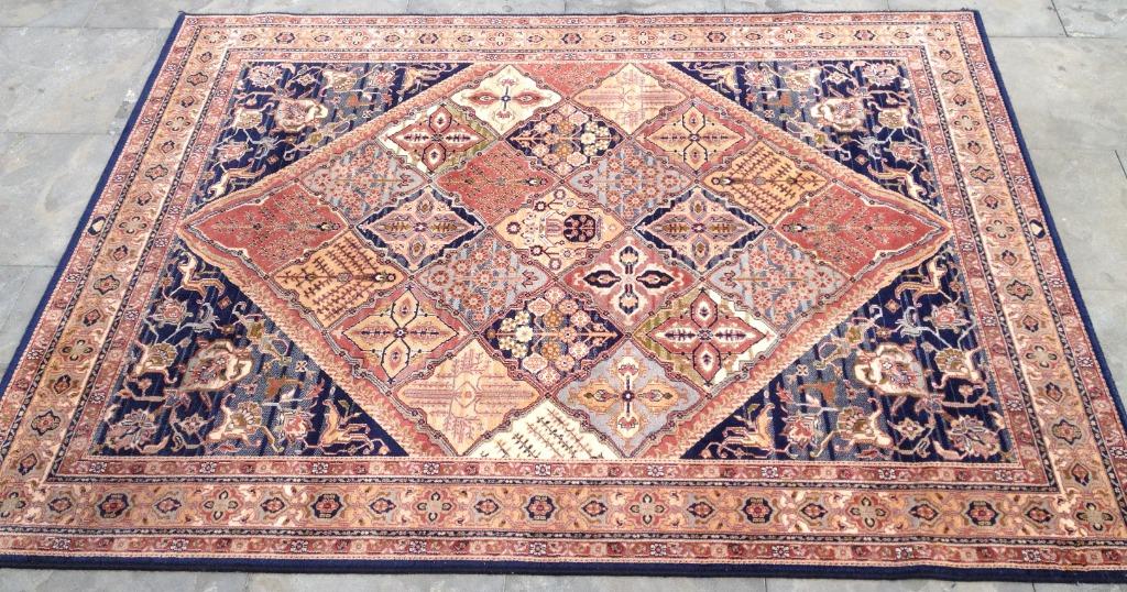 A vendre Tapis 197cm x 150cm de la marque DIAMANT avec laine, Enlèvement, Utilisé