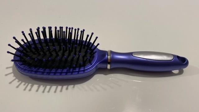 Paarse pocket haarborstel, Bijoux, Sacs & Beauté, Beauté | Soins des cheveux, Enlèvement ou Envoi, Neuf, Peigne ou Brosse