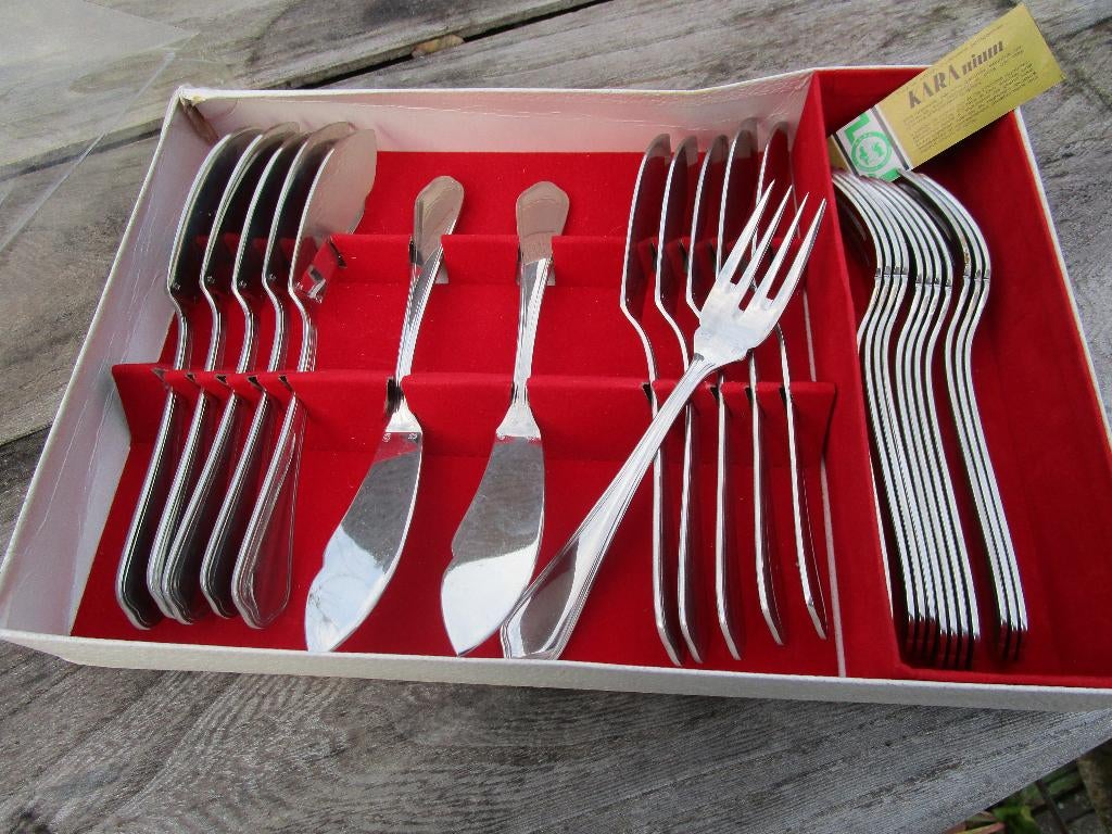 couverts à poisson 12 personnes Kara Belgium vintage, Enlèvement