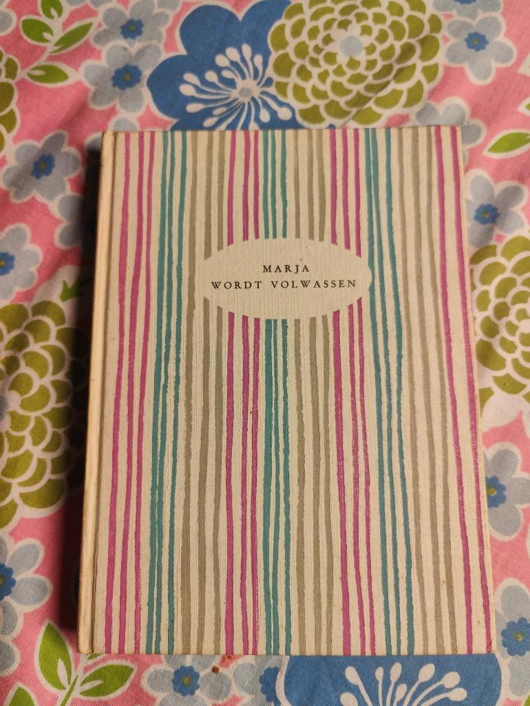 Marja wordt volwassen - Miep Kuijpers, Boeken, Ophalen of Verzenden, Gelezen