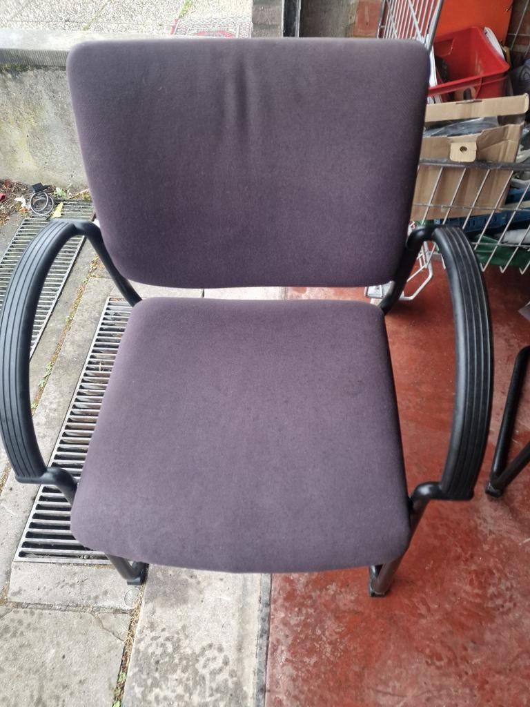 Stoelen interstuhl, Enlèvement