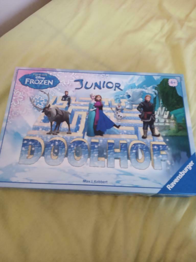 Gezelschapsspel frozen doolhof junior, Ophalen of Verzenden, Zo goed als nieuw, Ravensburger